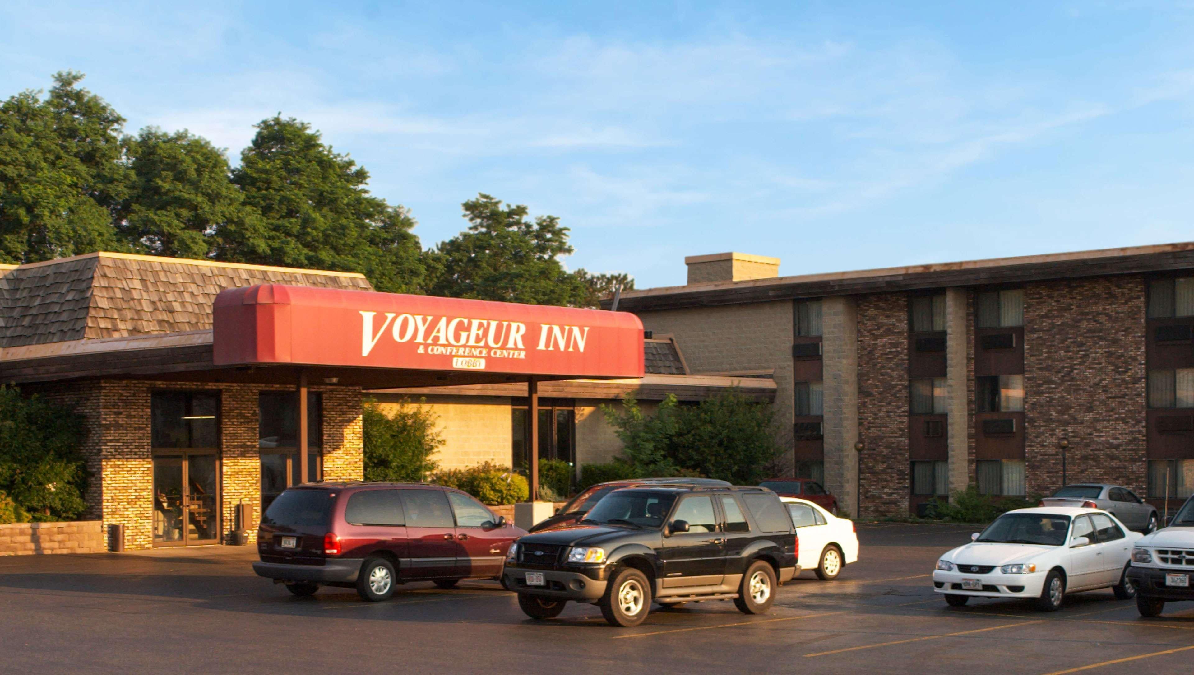 Voyageur Inn And Conference Center Reedsburg Esterno foto