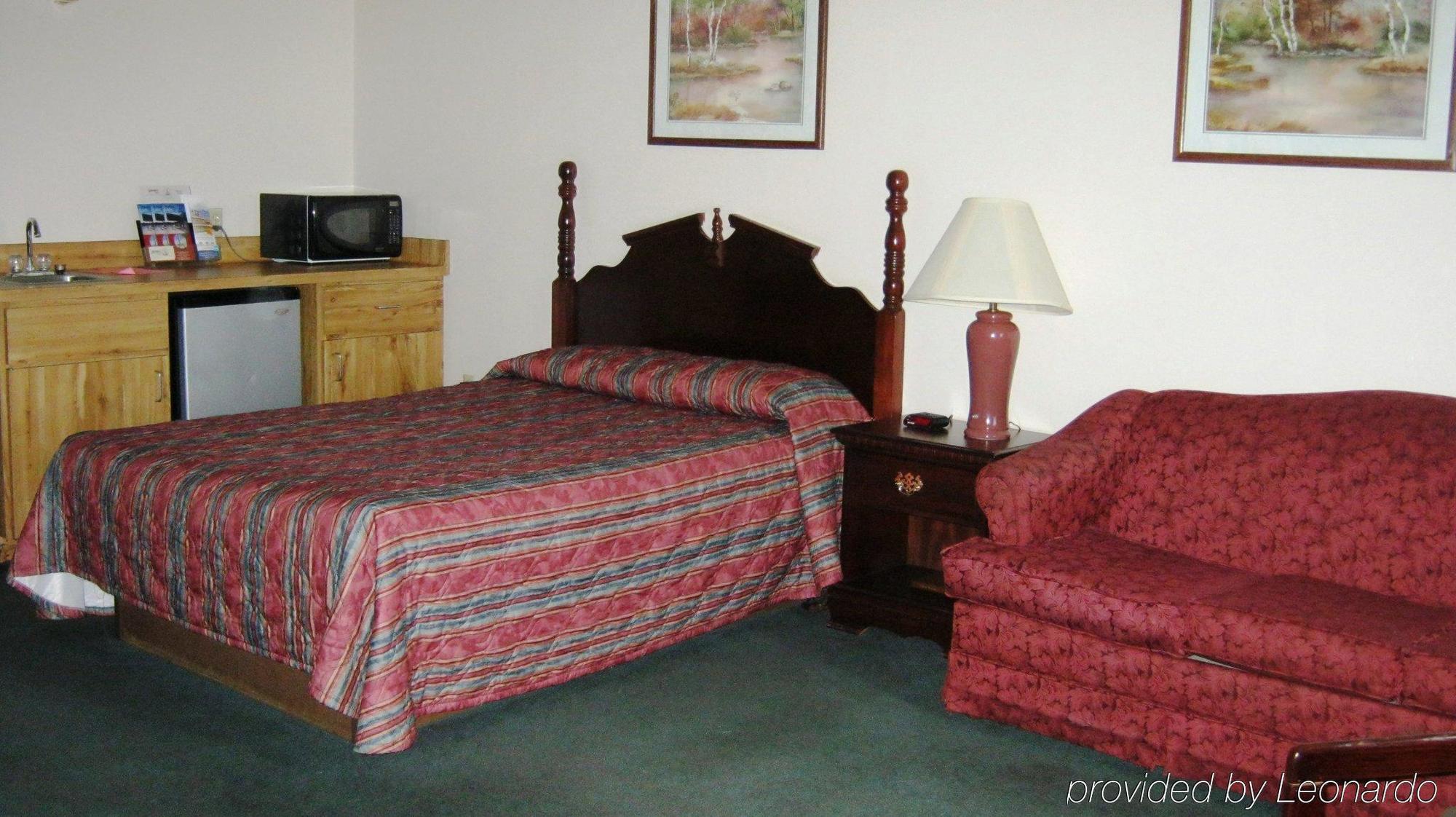 Voyageur Inn And Conference Center Reedsburg Esterno foto