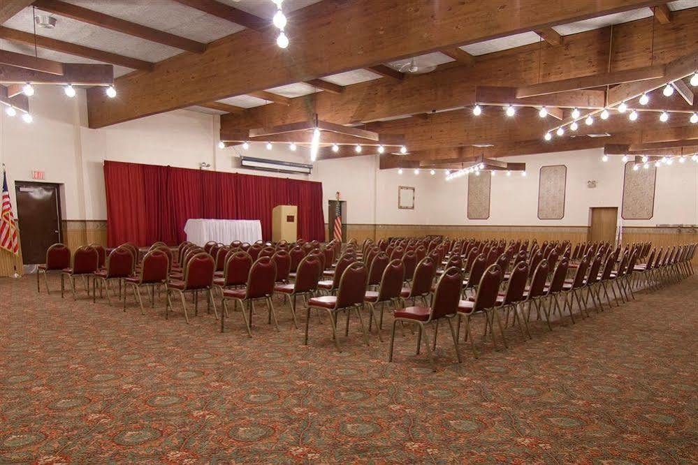 Voyageur Inn And Conference Center Reedsburg Servizi foto